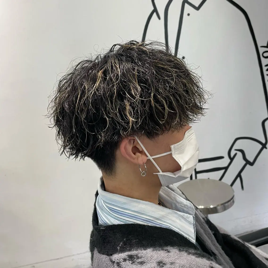 ショート カラー パーマ メンズ メンズハイライト ハイライトカラー ハイライト カット ヘアカラー パーマ メンズ特化美容師/ 藤戸 椋のヘアスタイル