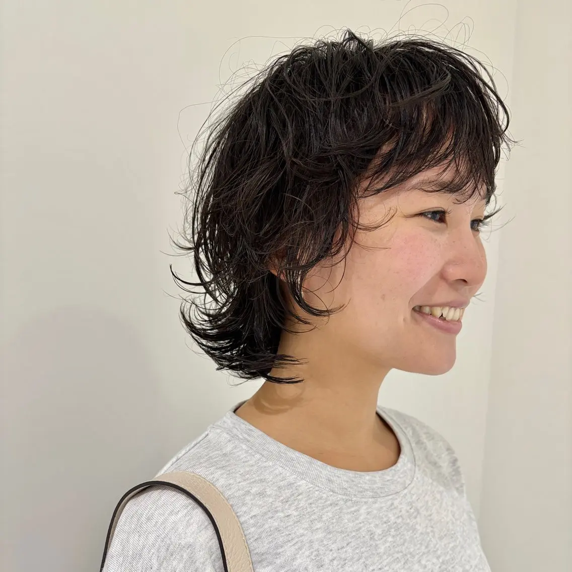 ミディアム パーマ ミディアムパーマ 伸ばしかけ ウルフカット ニュアンスパーマ カット パーマ ヘアセット 🌿ショート🌿 パーマ🌿淳平のヘアスタイル