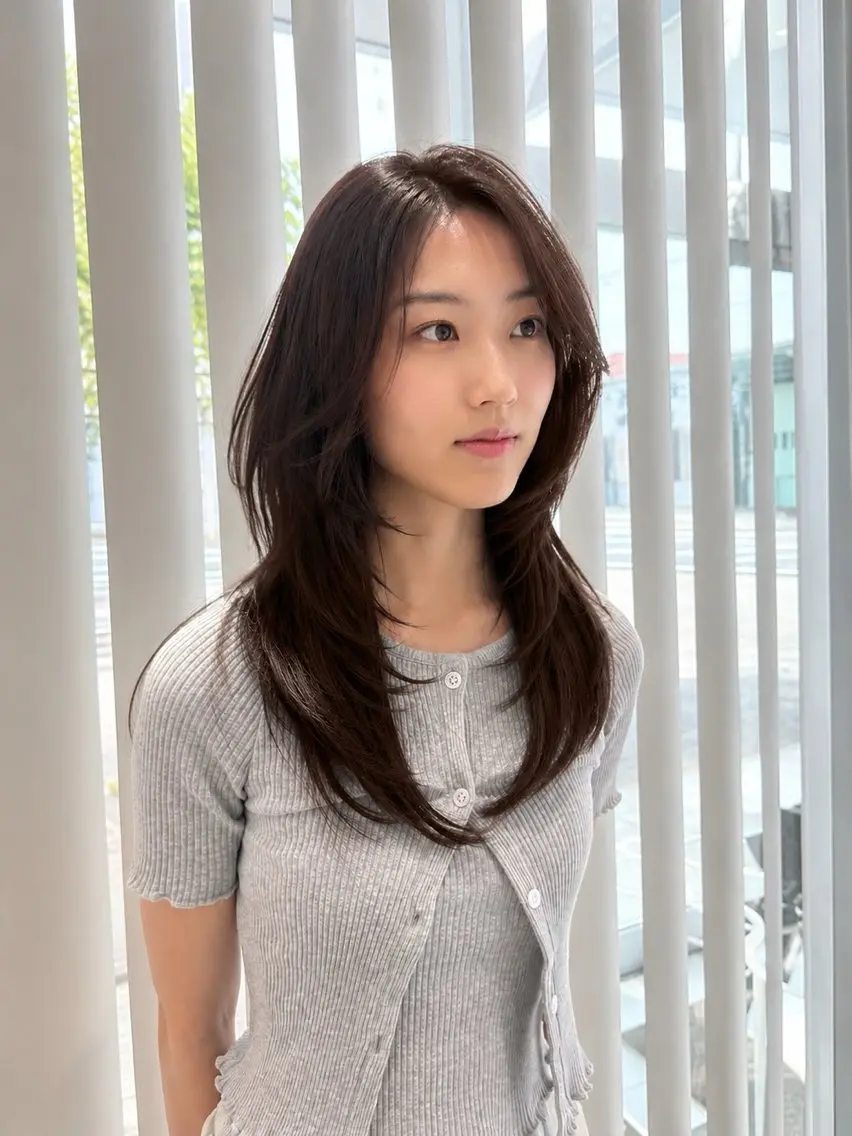 セミロング カラー カット ヘアカラー トリートメント 佐々木 麻衣のヘアスタイル