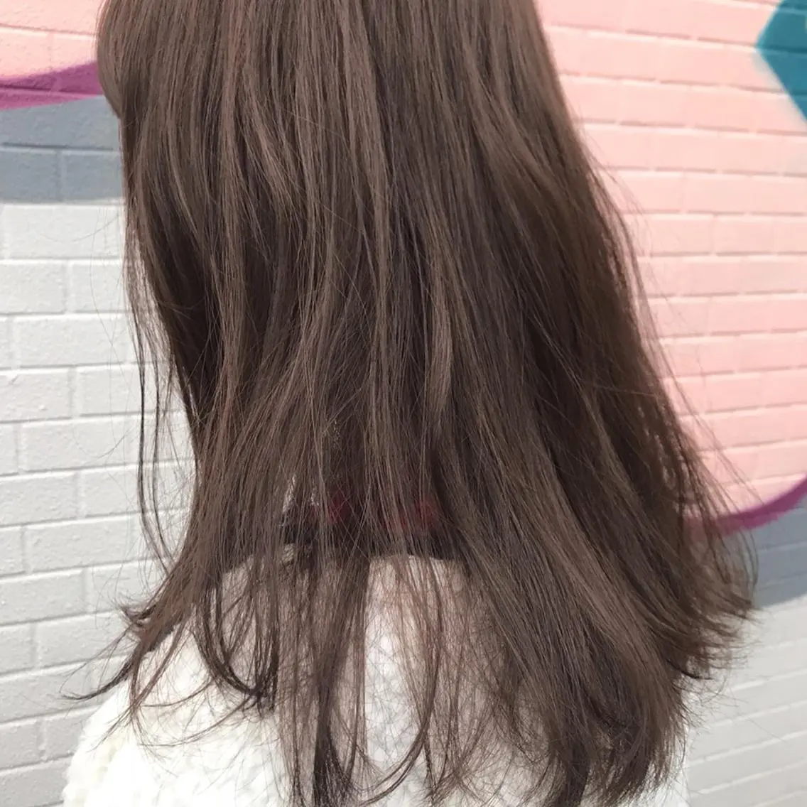 ミディアム カラー ベージュカラー 透明感カラー ピンクカラー ピンクベージュ カット ヘアカラー トリートメント 岡崎 浩大のヘアスタイル