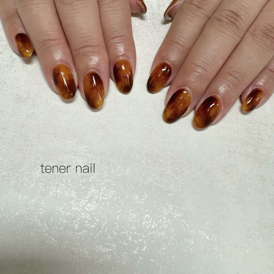 ネイル べっ甲ネイル 赤色 ハンドネイル テネルネイル tener nailのネイルデザイン