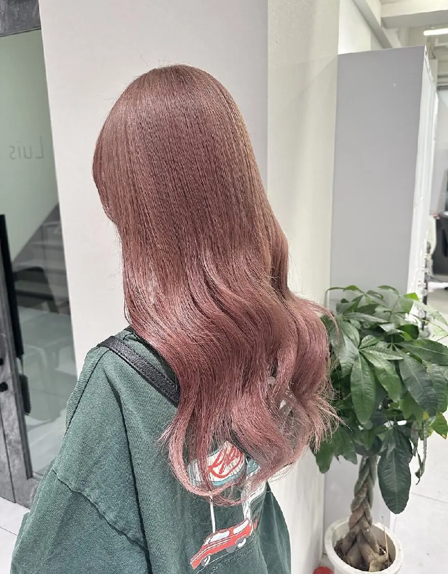 【黒髪卒業式✨💫🎨】ケアブリーチでダメージレス＋イルミナカラー【喜連瓜破/平野】の写真