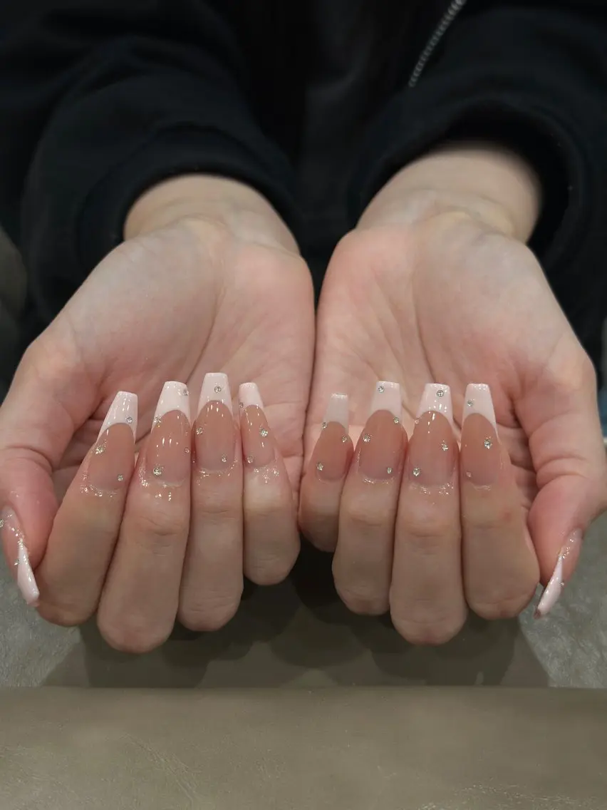ネイル ジェルネイル 韓国ネイル 持ち込み シンプルネイル ワンホンネイル ハンドネイル 🎀Aura. Yurachanのネイルデザイン