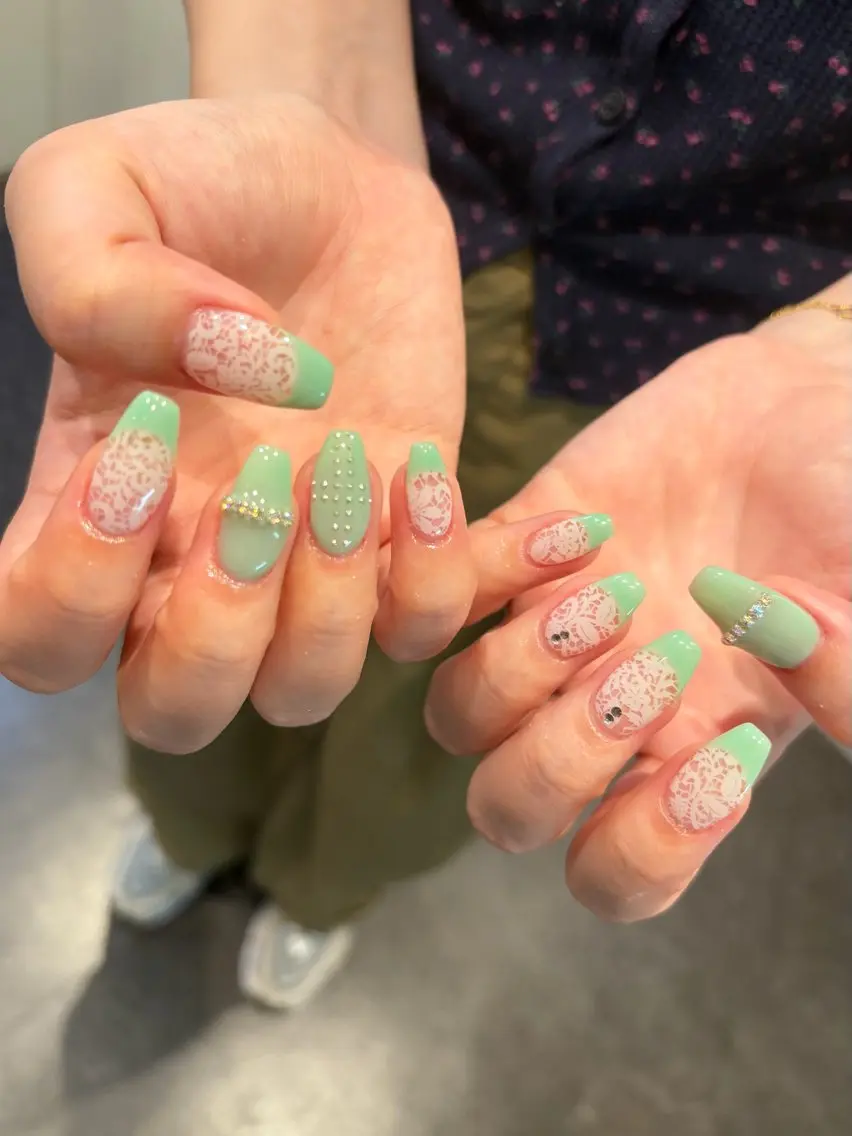 ネイル フレンチネイル レース 夏ネイル ハンドネイル La・lieto 💜Chihaのネイルデザイン