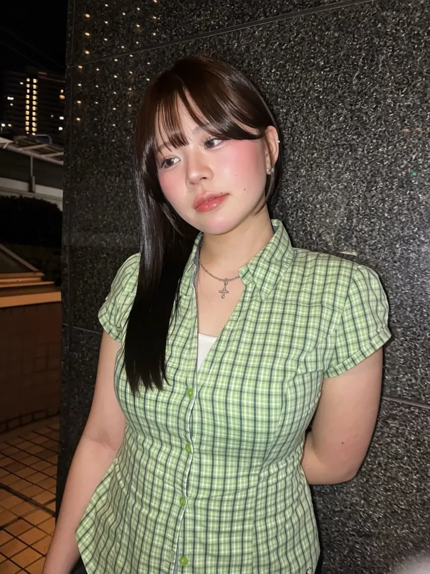 カラー ベージュカラー ブリーチ オリーブベージュ ヘアカラー YOLO/ HANAのヘアスタイル
