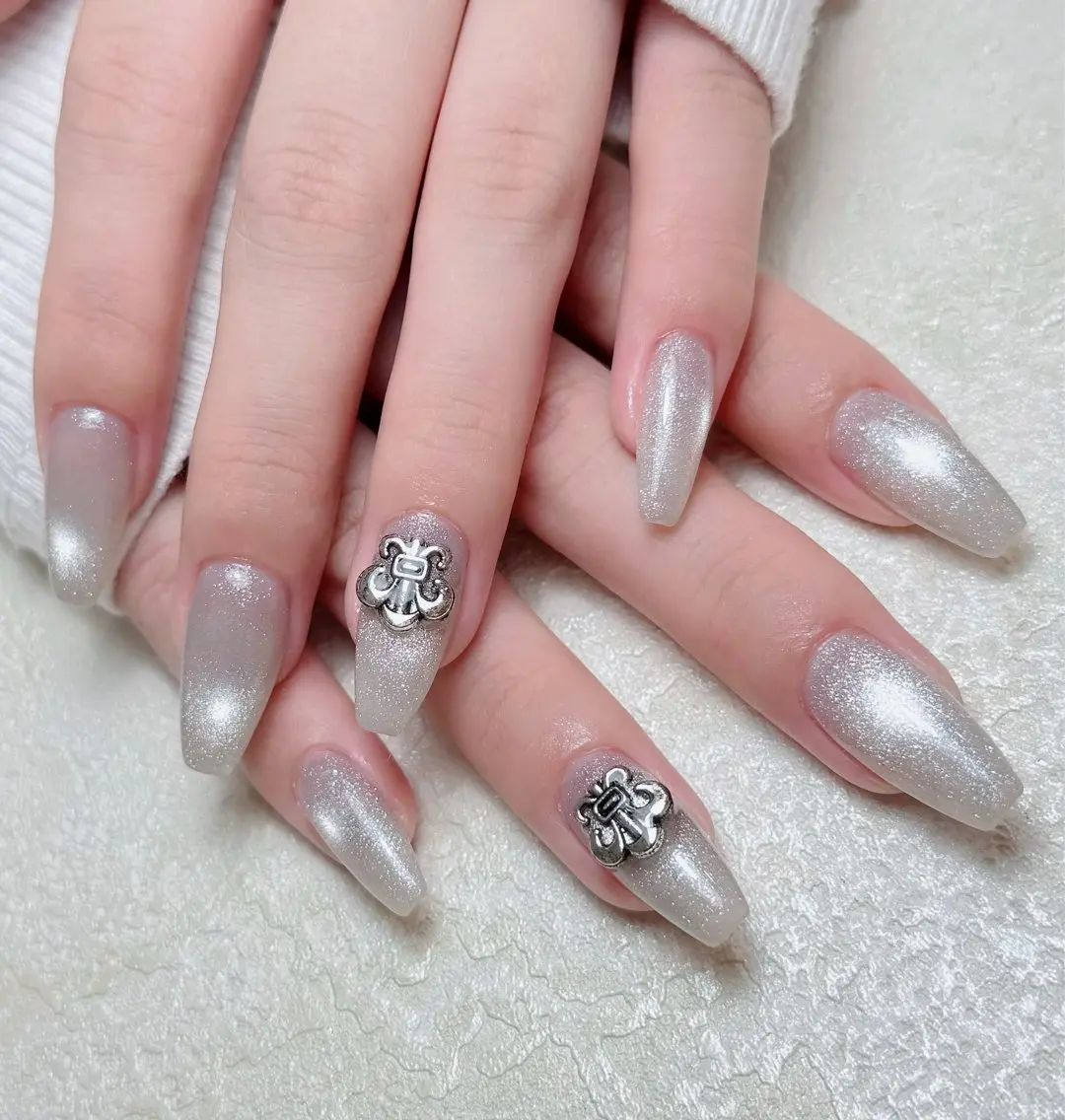 ネイル アートネイル 長さ出し フレンチネイル ジェルネイル ガーリー ハンドネイル 中野駅から2分 MEO NAILのネイルデザイン