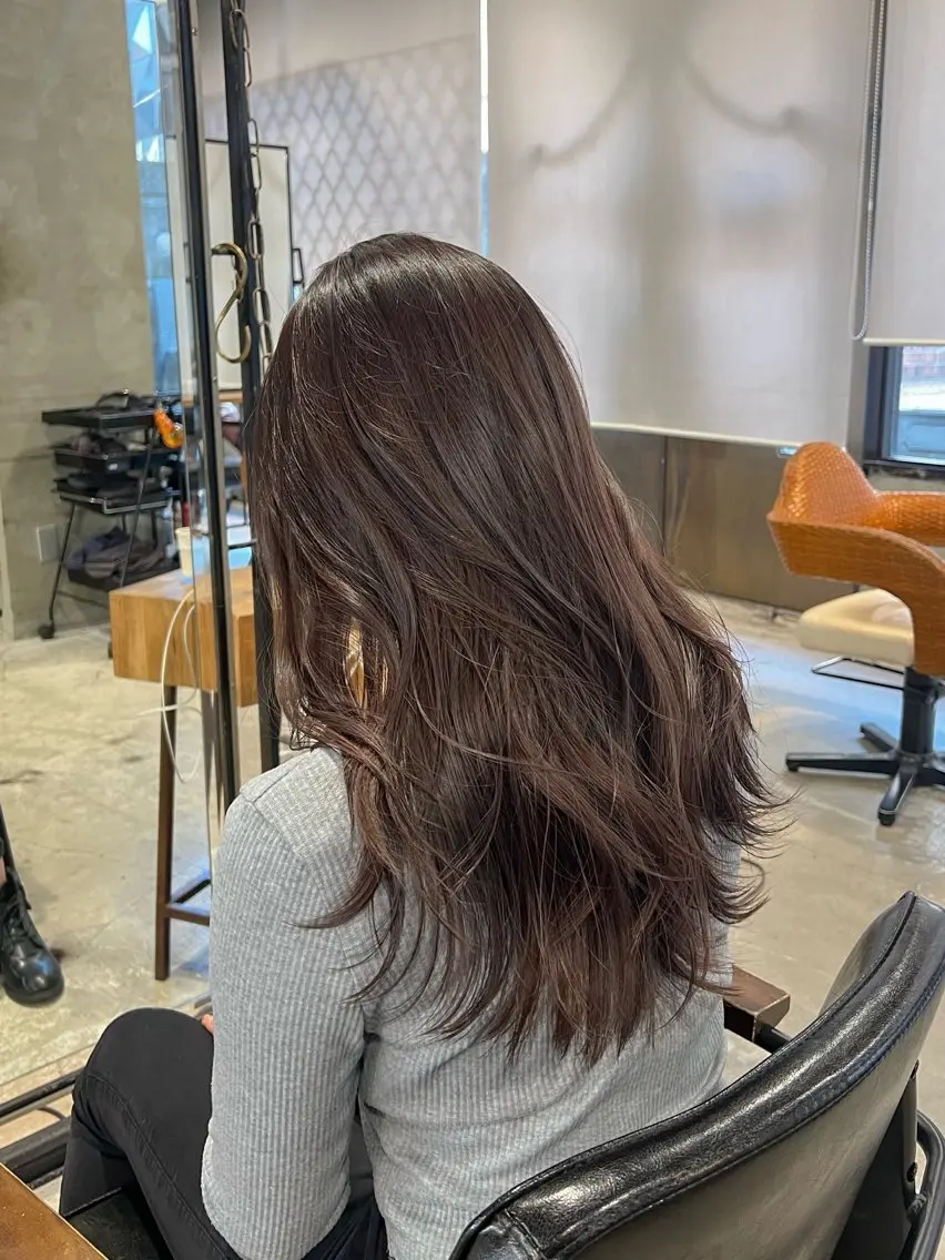 ロング カラー ヘアアレンジ ショートボブ ベージュカラー ブリーチ ブラウンカラー 透明感カラー カット ヘアカラー トリートメント レイヤー/艶髪矯正 🪐takushiのヘアスタイル