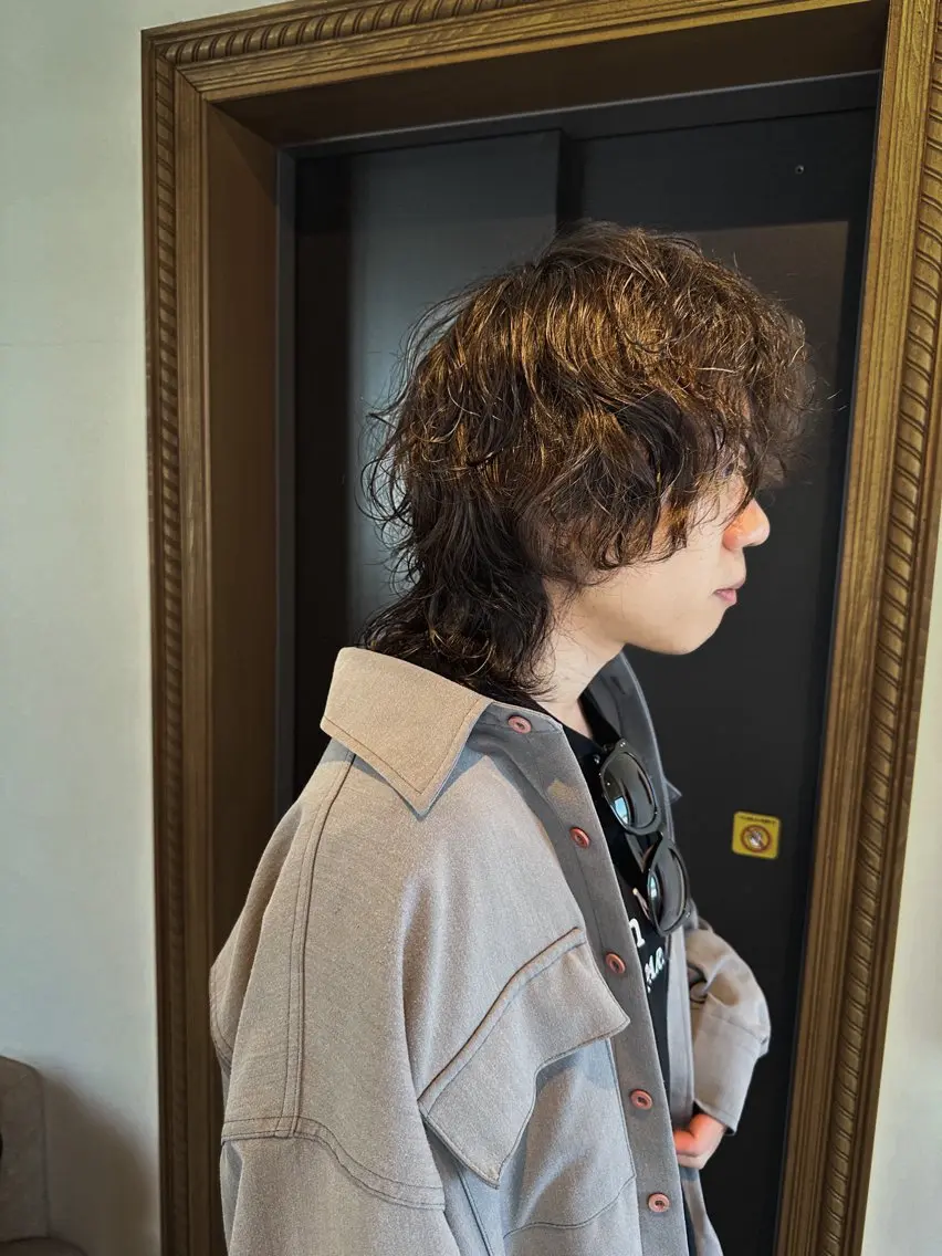 パーマ メンズ メンズパーマ メンズウルフカット ウルフカット カット パーマ 大阪ウルフカット ハッシュカットのヘアスタイル