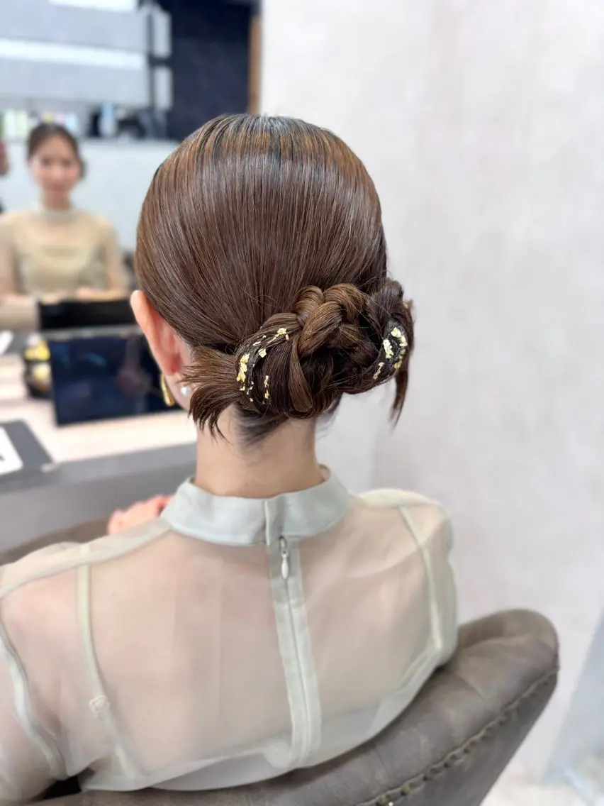 セミロング ヘアアレンジ ヘアセット 伊藤 栄子のヘアスタイル