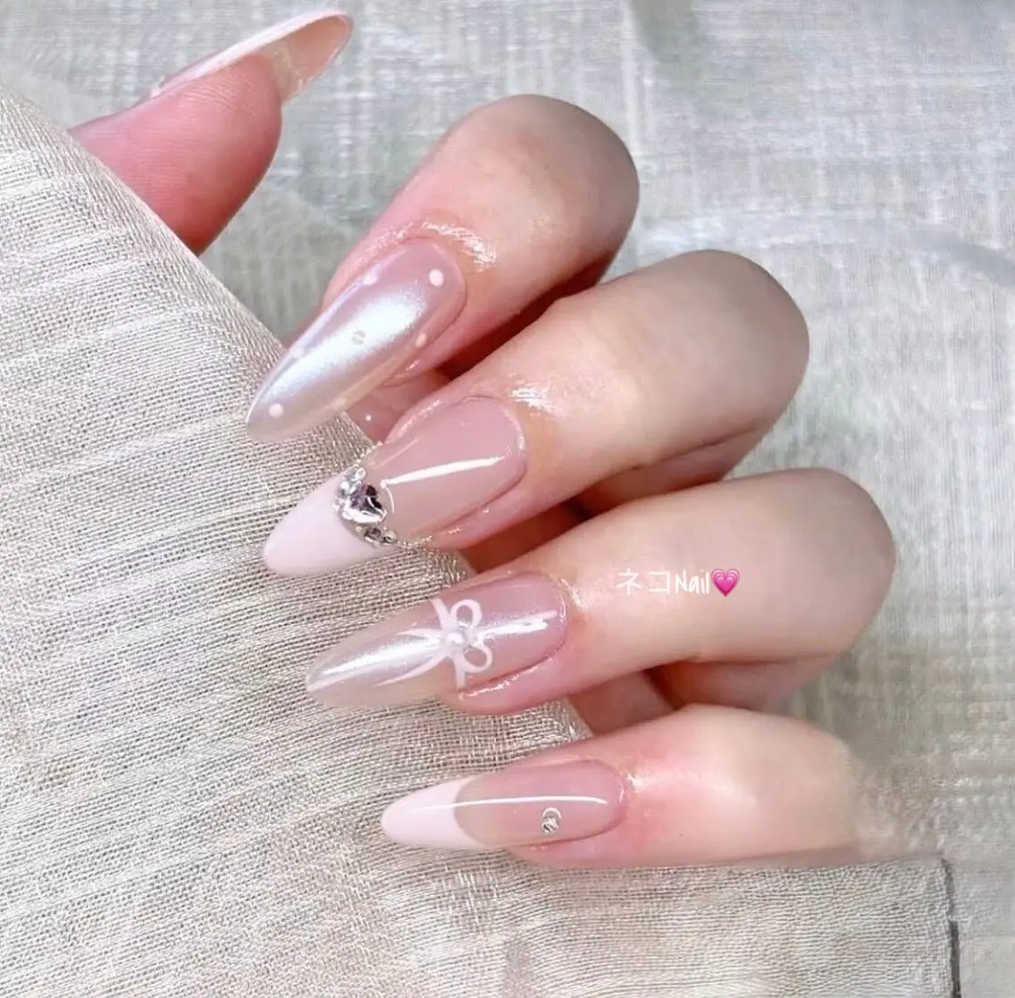 ネイル フレンチネイル ジェルネイル マグネットネイル ニュアンスネイル ワンカラーネイル ハンドネイル ネコ Nailのネイルデザイン