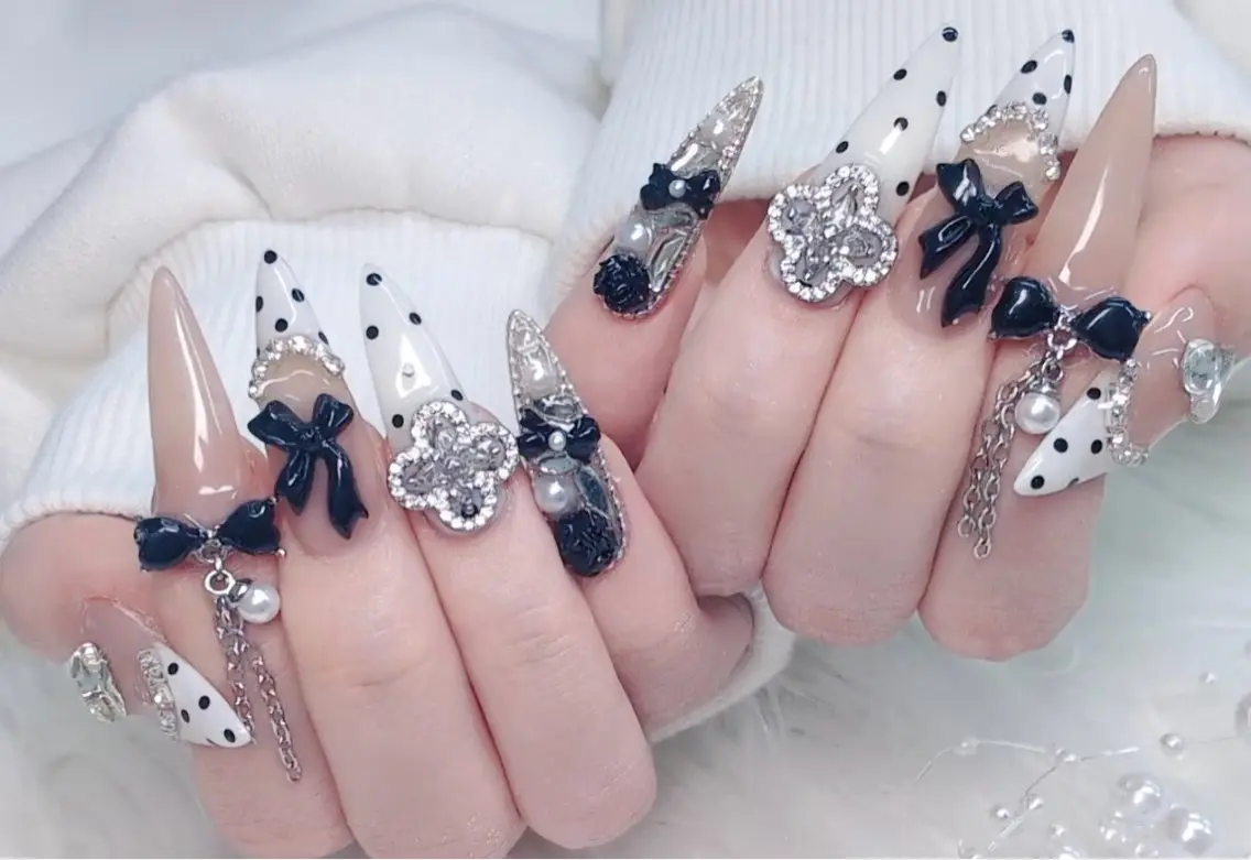 ネイル ハンドネイル Ayumi Ginzaのネイルデザイン