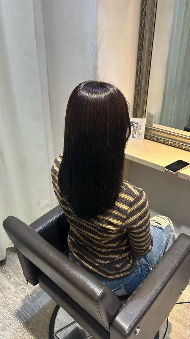 セミロング lutia新宿 Rinaのヘアスタイル