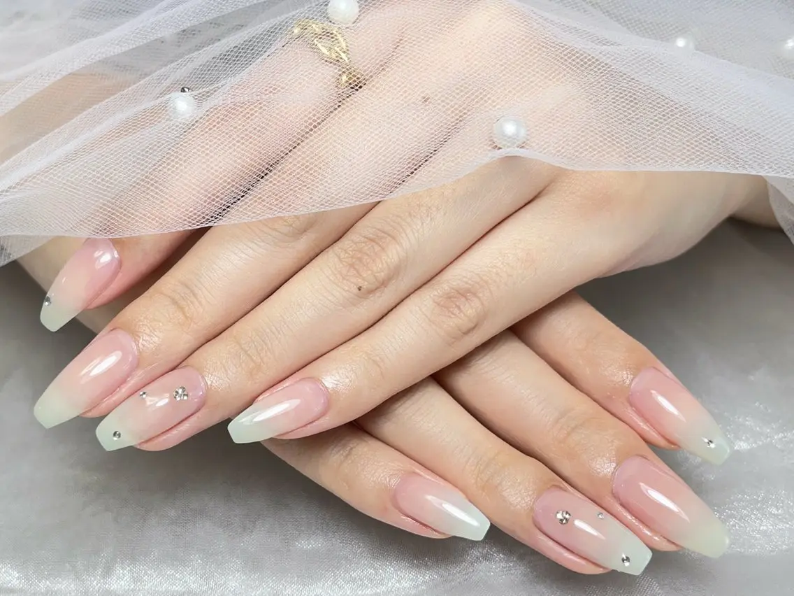 ネイル オーロラネイル チークネイル フットネイル フレンチネイル ジェルネイル ハンドネイル ハンドケア NEW NAIL💞 yukiのネイルデザイン
