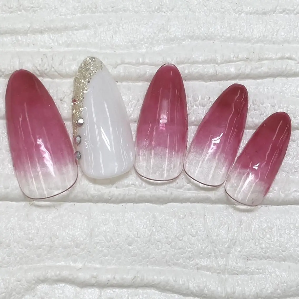 ネイル Nail salon Honey Beeのネイルデザイン