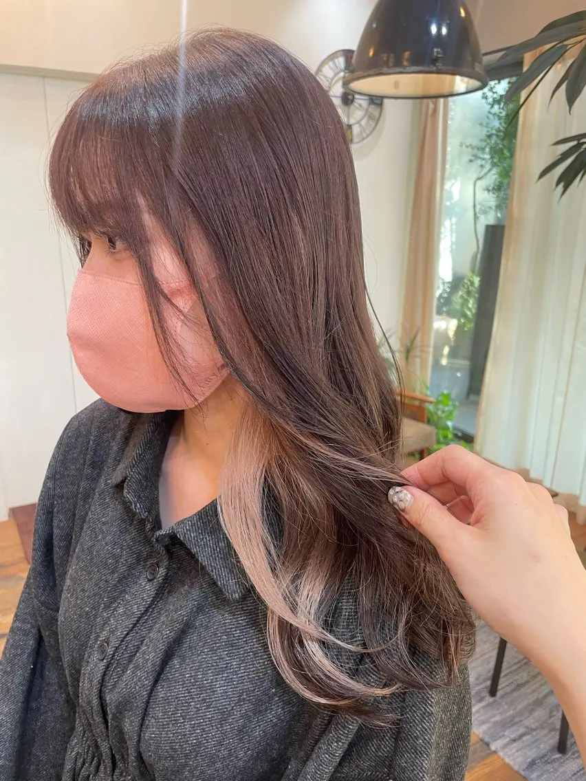 ロング カラー ブリーチ デザインカラー ハイトーンカラー 似合わせカット‪// 鶴我万唯華のヘアスタイル