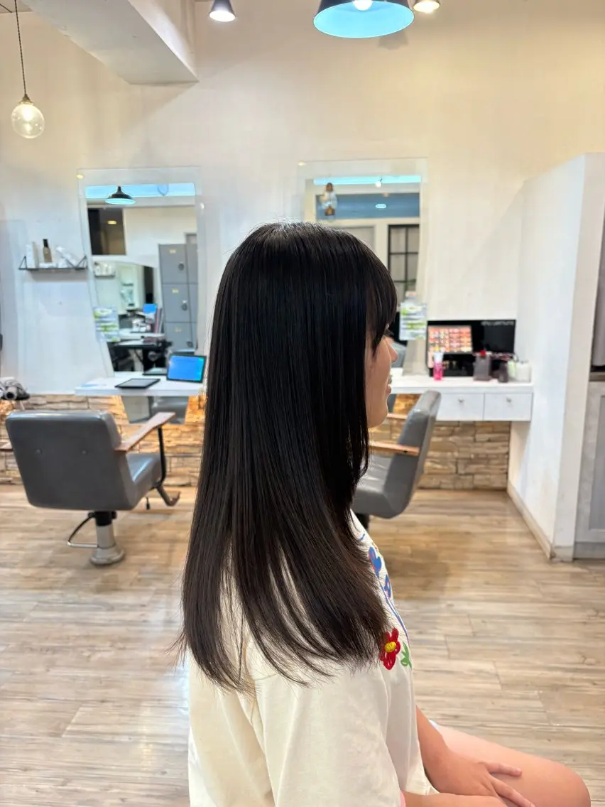 ロング 山上 優奈のヘアスタイル