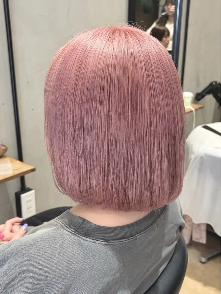 ミディアム カラー ピンクカラー ホワイトピンク カット ヘアカラー トリートメント みわ/博多 ブリーチ/メンズヘアのヘアスタイル