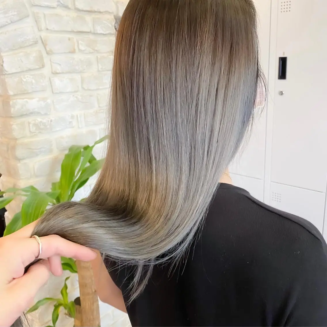 ロング 💖透明感カラー HAYATO💖のヘアスタイル