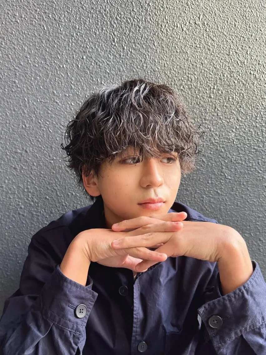 パーマ メンズ メンズパーマ 波巻きパーマ カット パーマ 新潟No.1サロン 秋山深(メンズ限定)のヘアスタイル