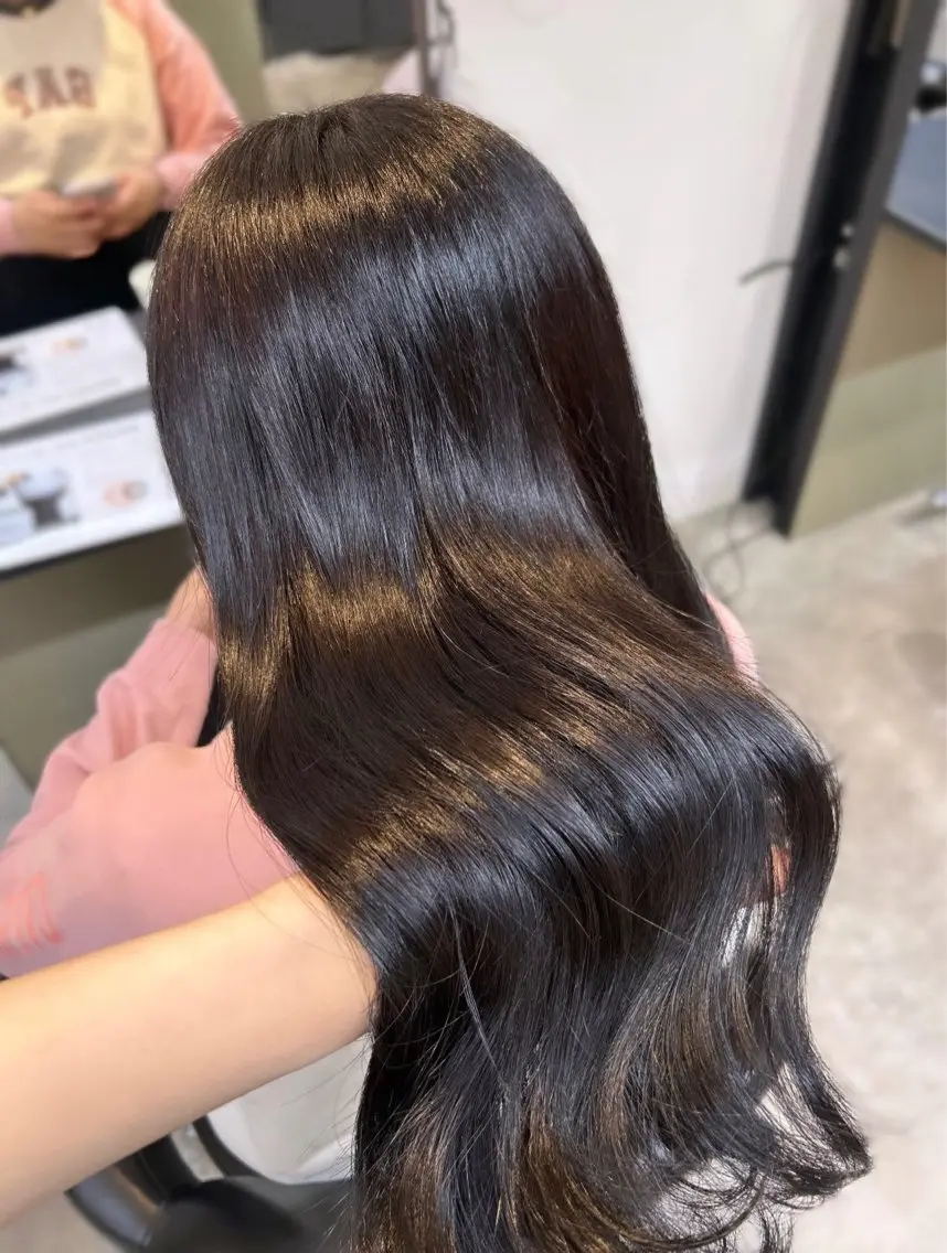 カラー 黒髪 ブルーカラー ブルーブラック 透明感カラー୨୧ 松山理桜🩰˖ ࣪⊹のヘアスタイル