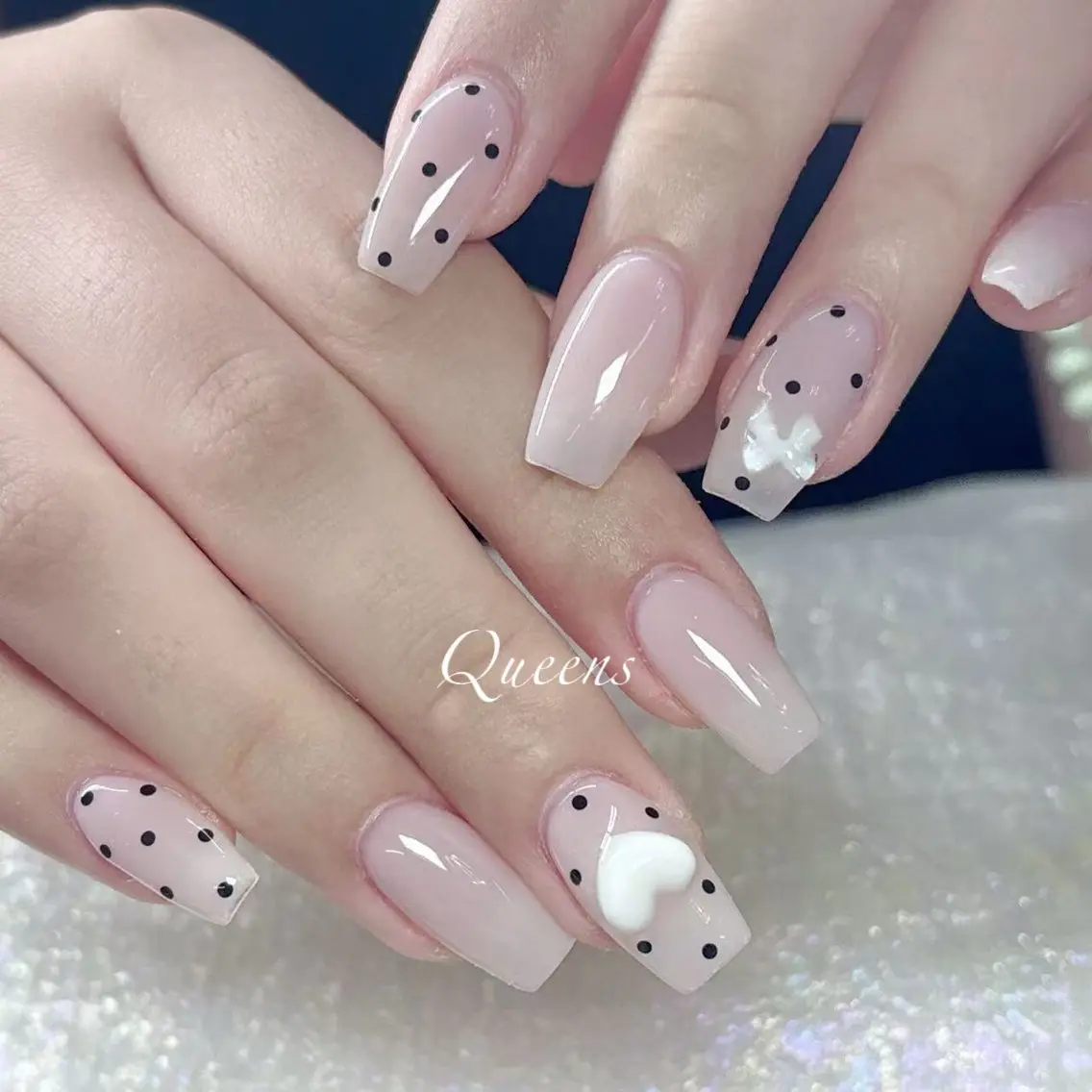 ネイル ハンドネイル Queens 榊 まおのネイルデザイン