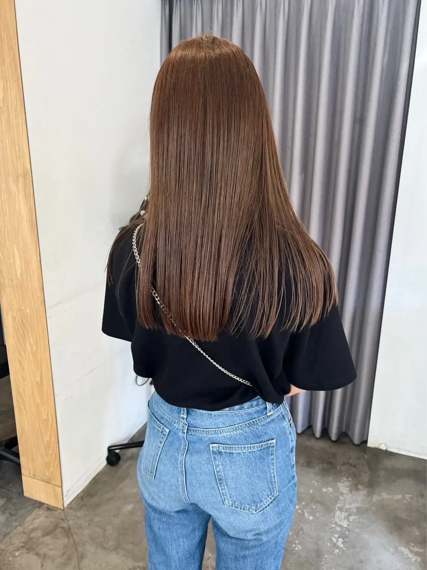 カラー ヘアカラー ミキ🐈⬛ レイヤーカット 鎌倉のヘアスタイル