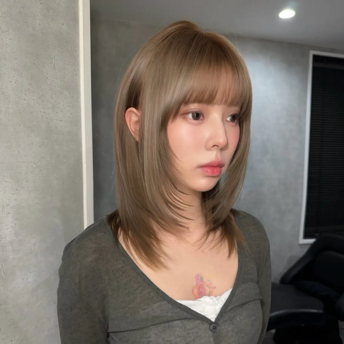 ミディアム カット ヘアカラー トリートメント 水光カラー/ブリーチ ⛓️京都/Rionのヘアスタイル