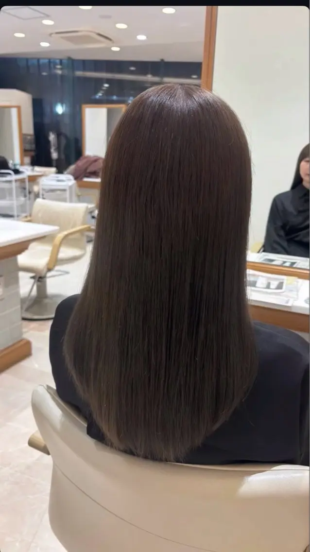 ロング 川又 愛美のヘアスタイル