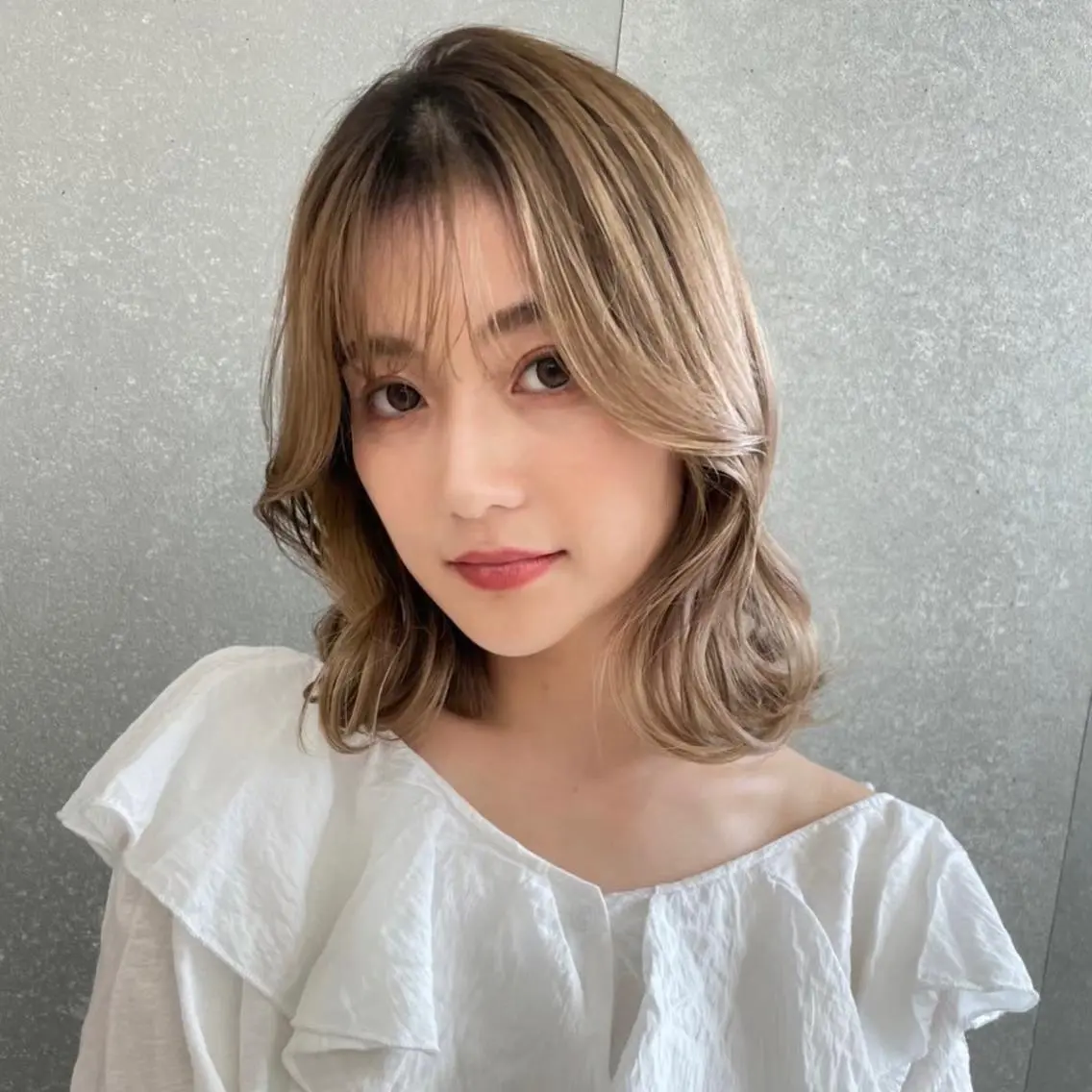 ミディアム カラー ハイトーンカラー 韓国風ヘア 🩷韓国ヘア/ヨシン モリ🩷Maikaのヘアスタイル
