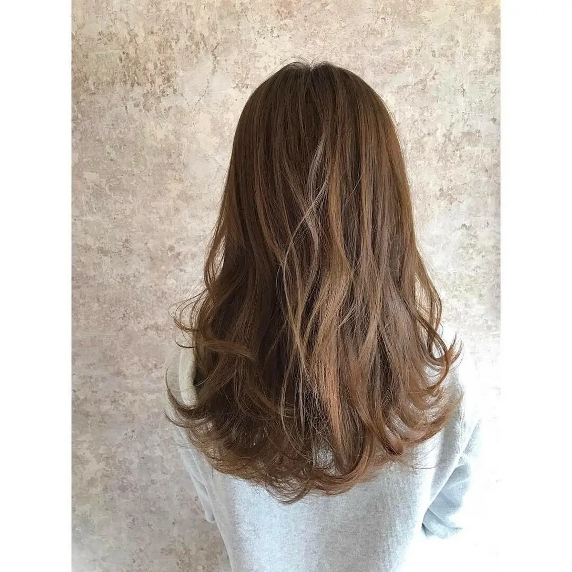 セミロング カラー ハイトーンブリーチ 土坂 由志【京都】のヘアスタイル
