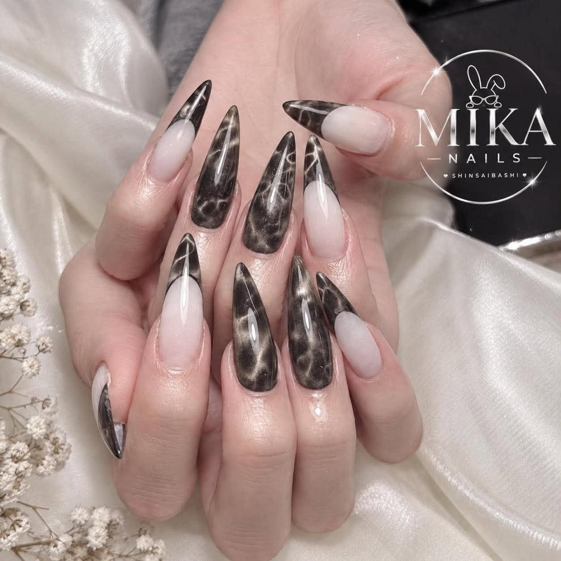ネイル アートネイル チークネイル ドット フットネイル フレンチネイル ハンドネイル Mika Nailsのネイルデザイン