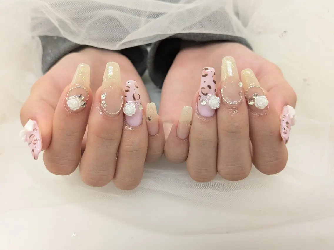 ネイル ハンドネイル 古屋 郁菜のネイルデザイン