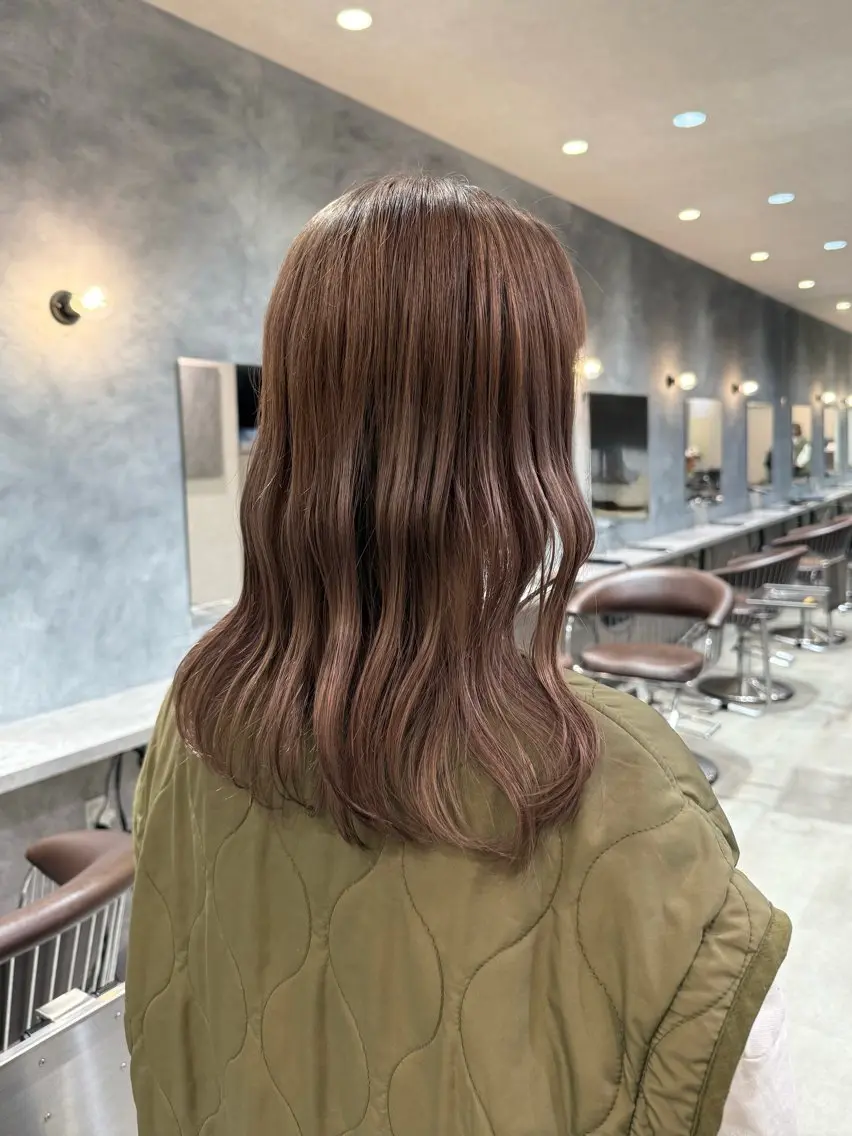 ミディアム 山元 くるみのヘアスタイル