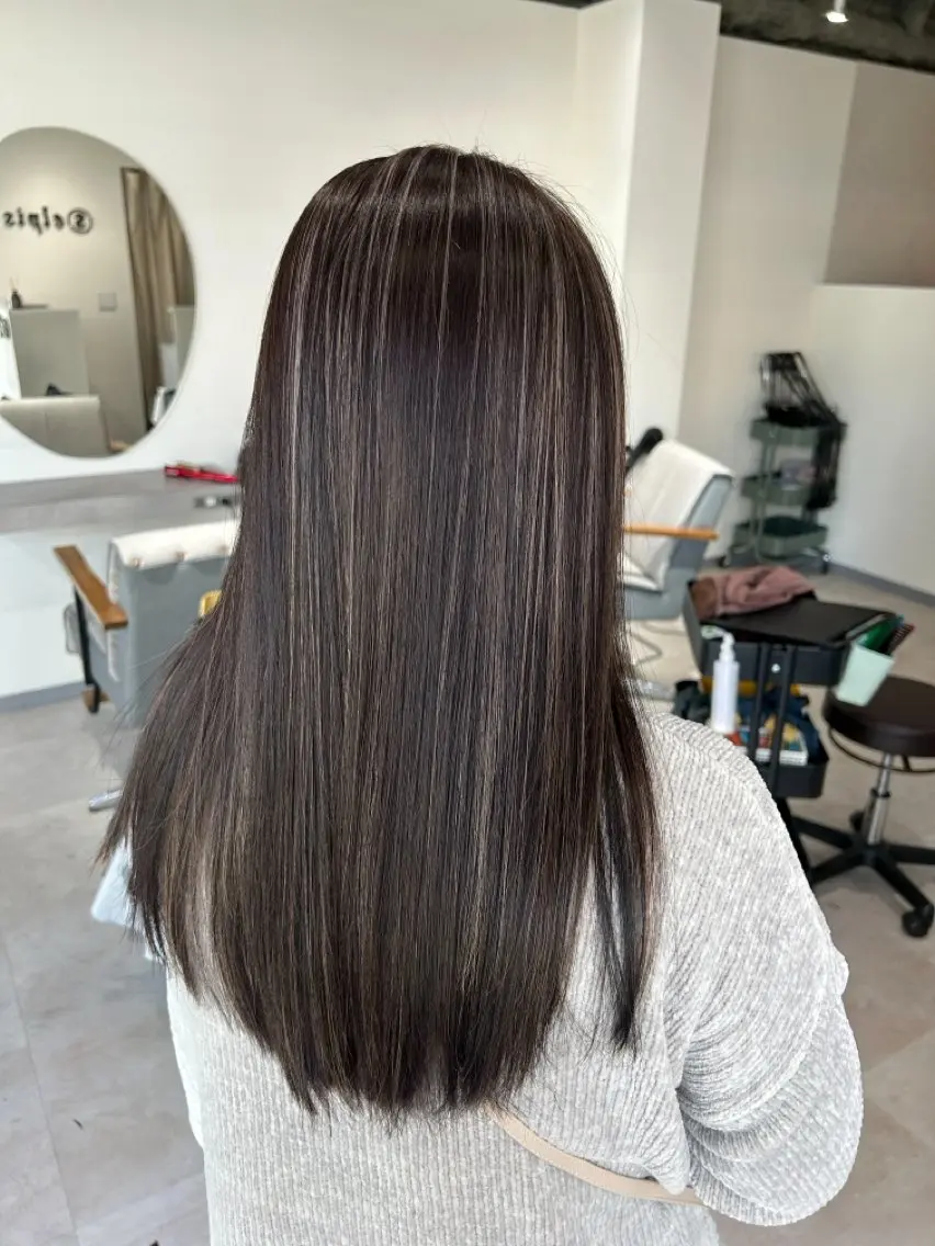 ロング カラー カット ヘアカラー トリートメント 白髪ぼかし特化美容師 古賀雄歩のヘアスタイル