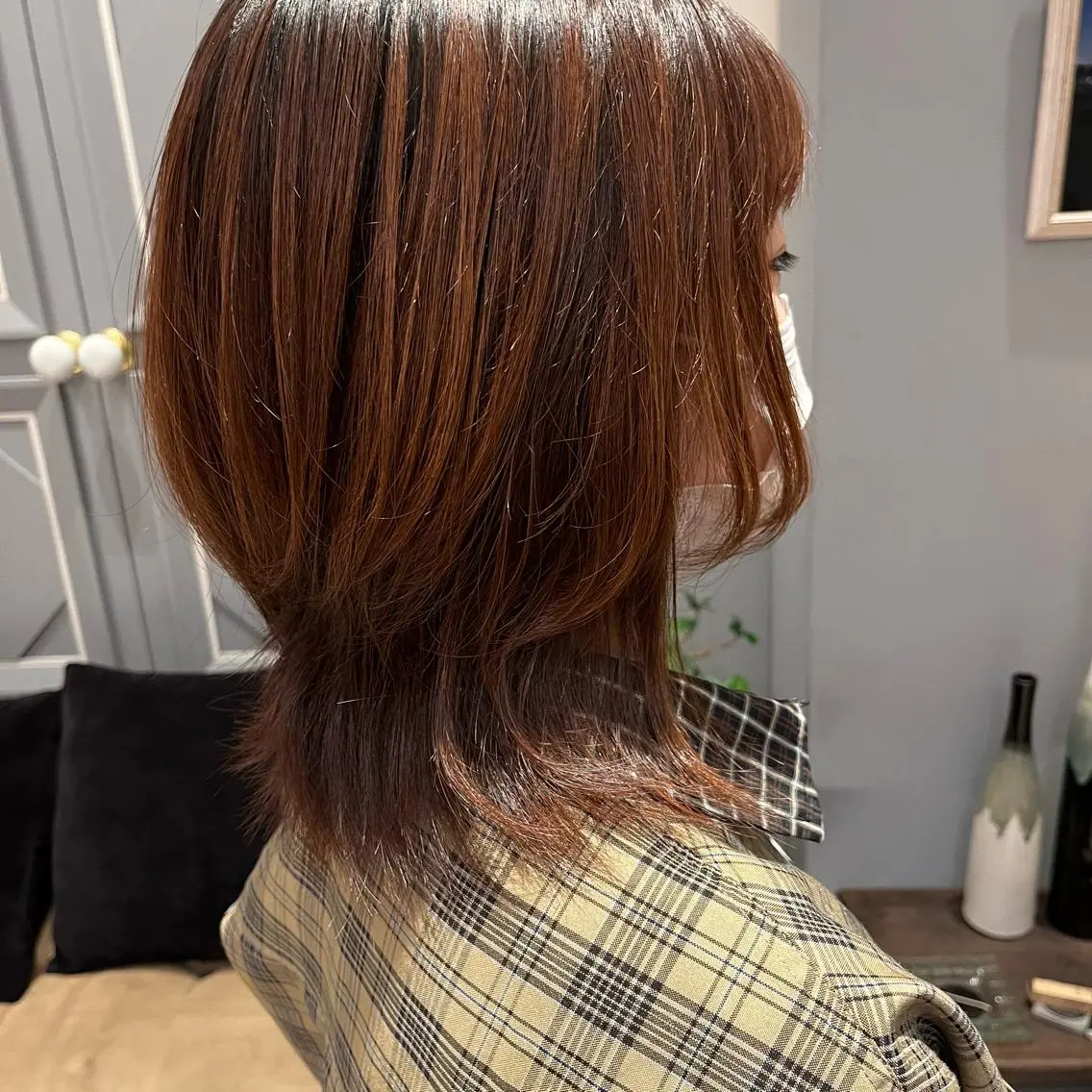 ミディアム ウルフカット 梅本 佳容子のヘアスタイル