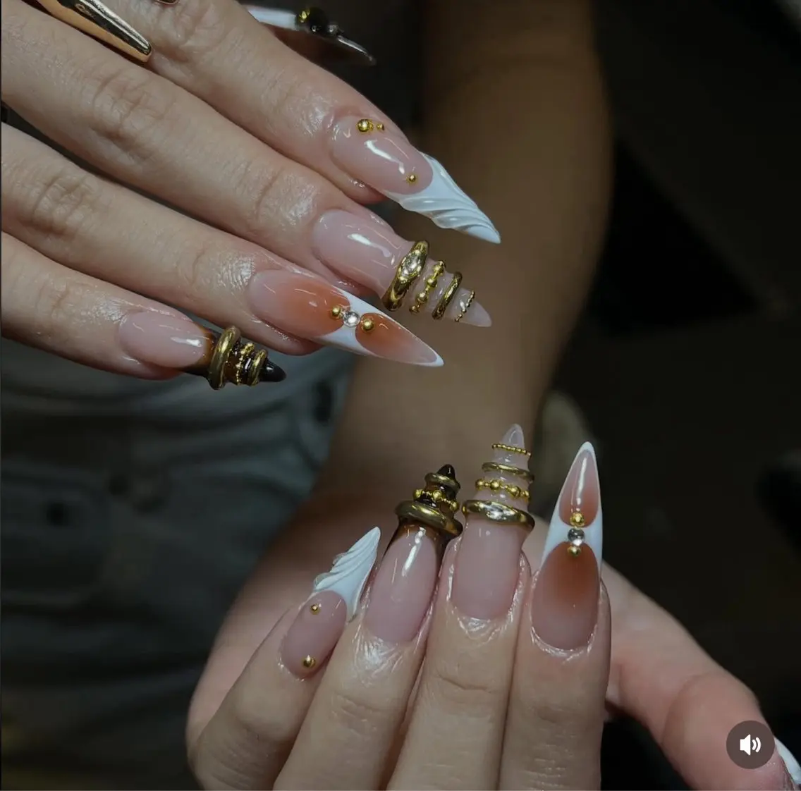 ネイル ハンドネイル フットネイル Rina Mika Nailsのネイルデザイン