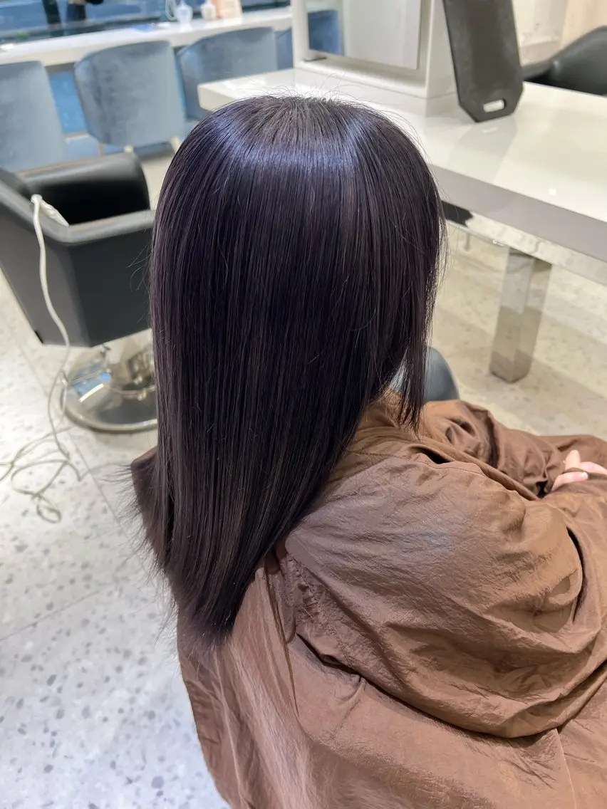 カラー ダブルカラー/透明感 アンジのヘアスタイル