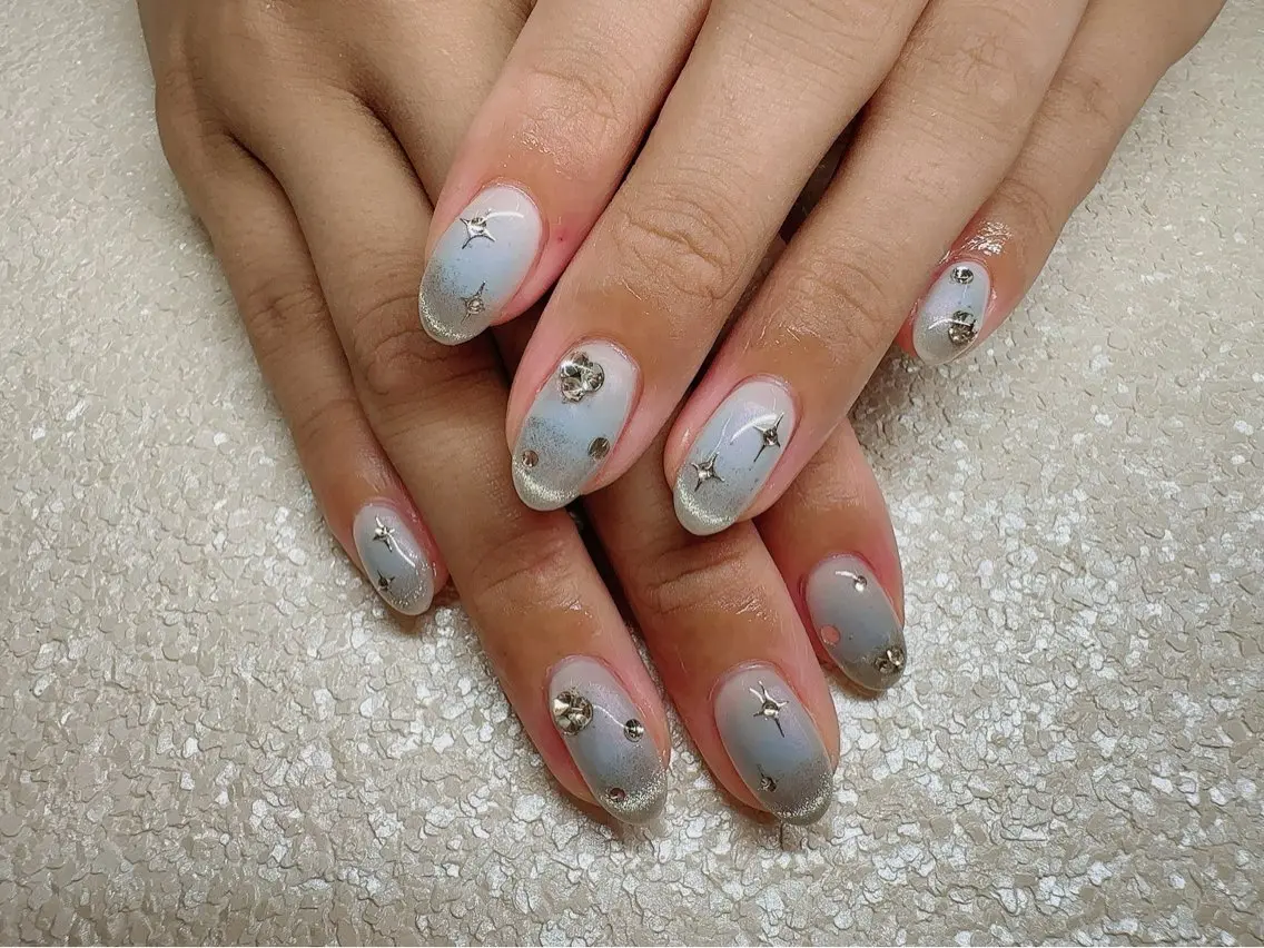 ネイル チークネイル フレンチネイル マグネットネイル マグネットフレンチ ワンホンネイル ハンドネイル Muse nail USUIのネイルデザイン