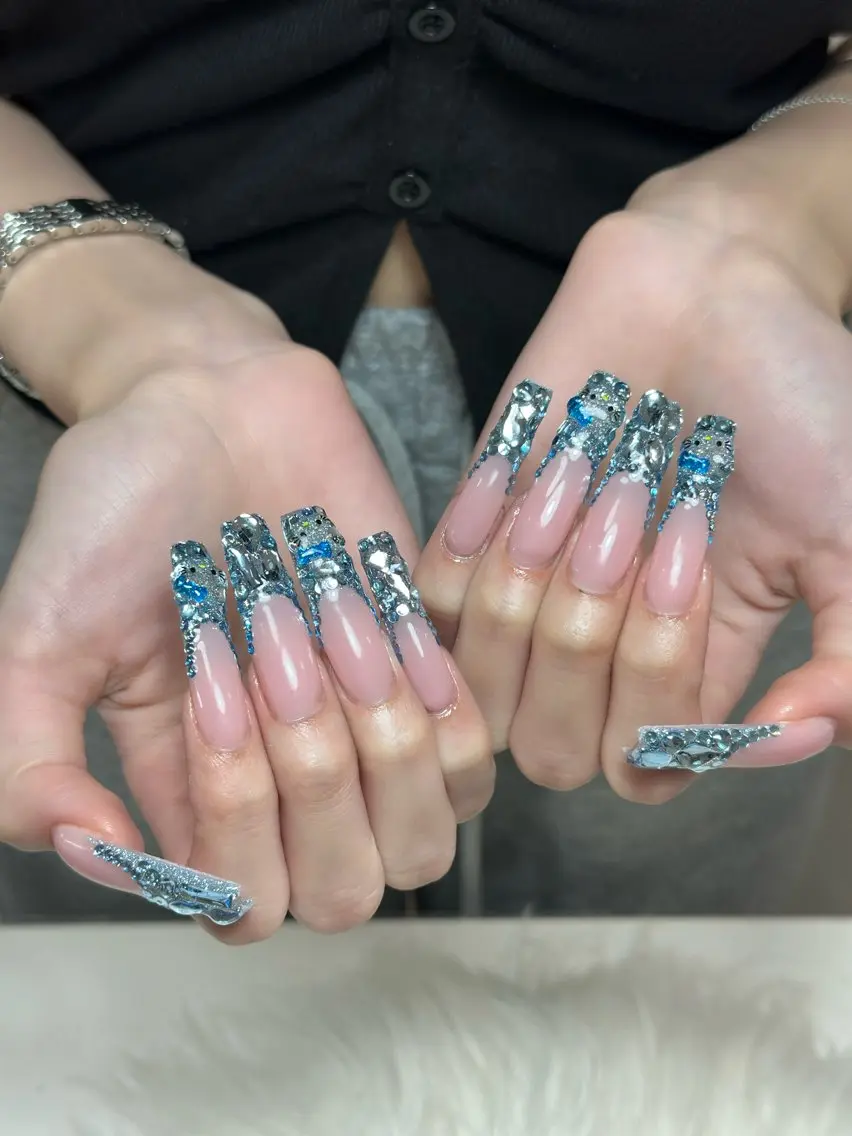 ネイル チークネイル ドット フレンチネイル グラデーション ハート ハンドネイル Julli NailStudioのネイルデザイン