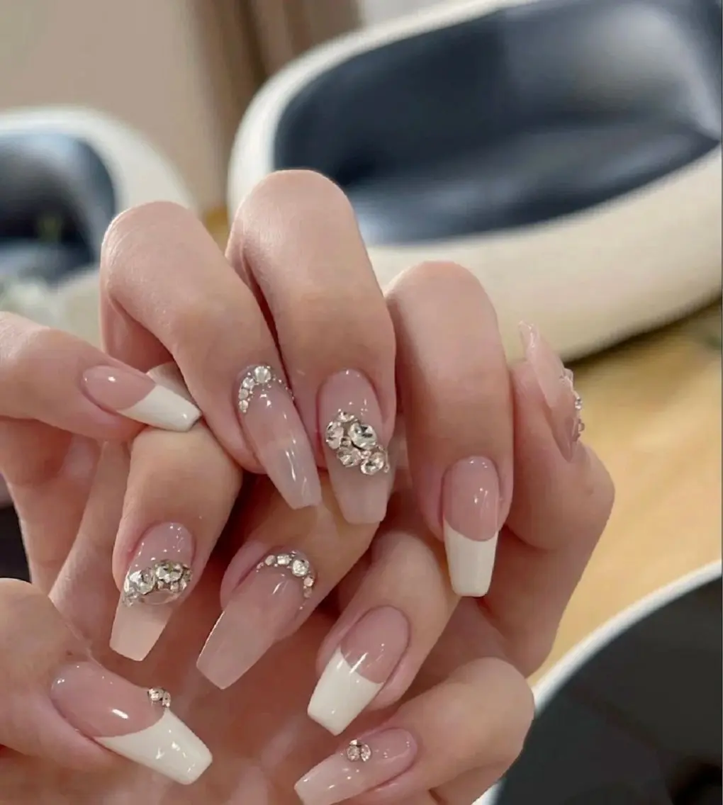 ネイル アートネイル フラワーネイル ジェルネイル グラデーション シンプルネイル Jenn Nail Salonのネイルデザイン