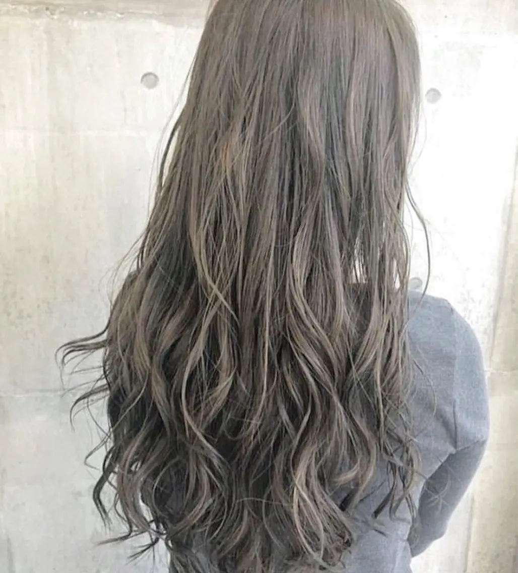 カラー Joule 銀座のヘアスタイル