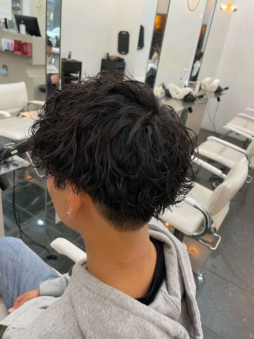 ショート パーマ カット パーマ 💇🏻‍♂️パーマ ニキ✨本田龍斗のヘアスタイル