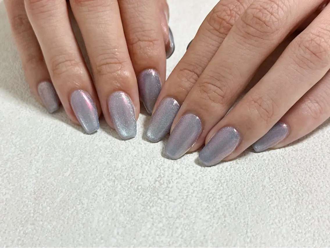 ネイル オーロラネイル ブルー フットネイル フレンチネイル ジェルネイル kiki nail たまプラーザのネイルデザイン