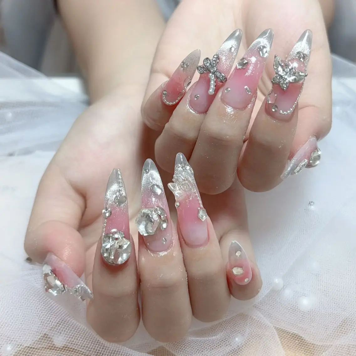 ネイル 🎀kira 長さだし💗モチ最高のネイルデザイン