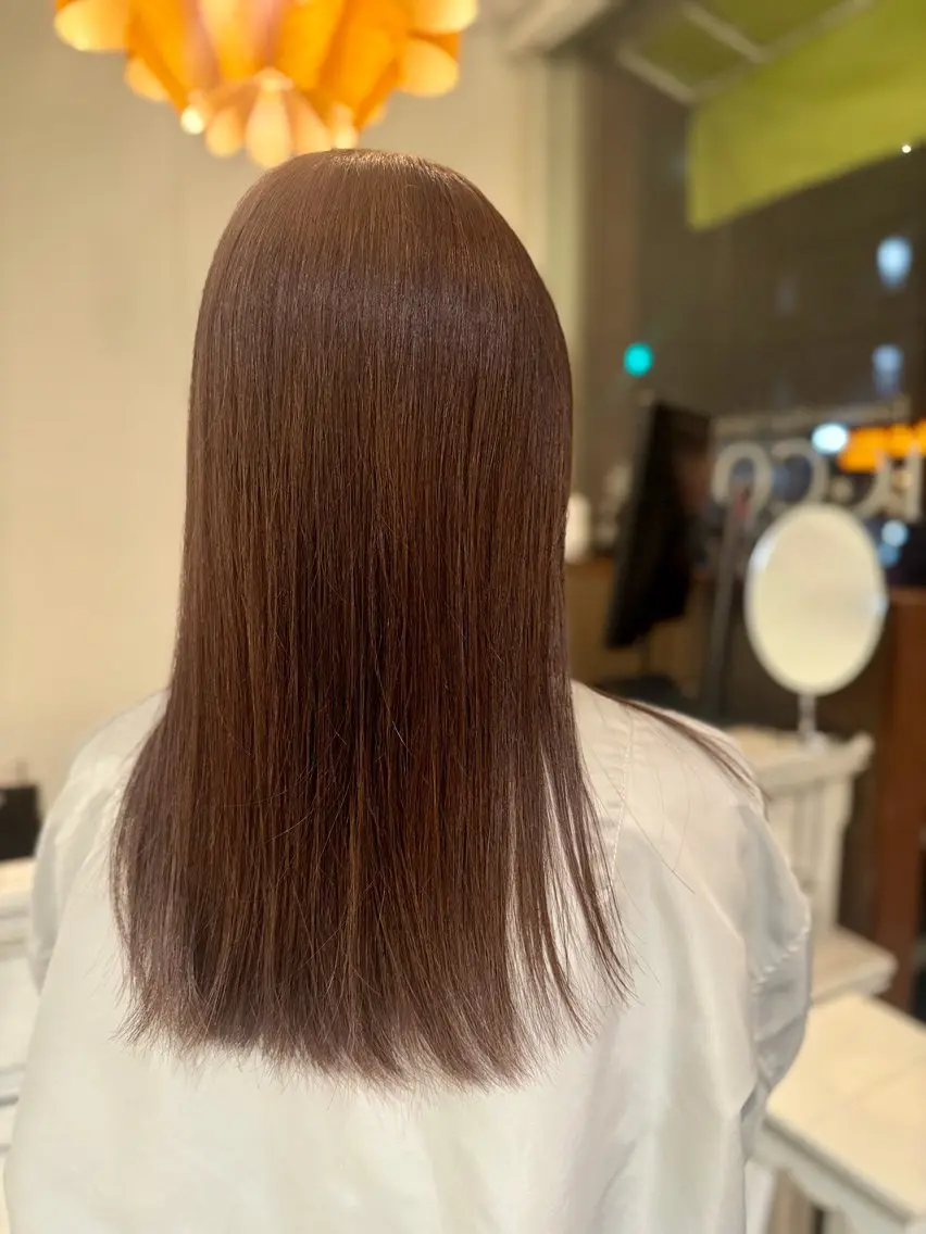 セミロング ピンクブラウン カット ヘアカラー NICCOLO室見 Erinaのヘアスタイル