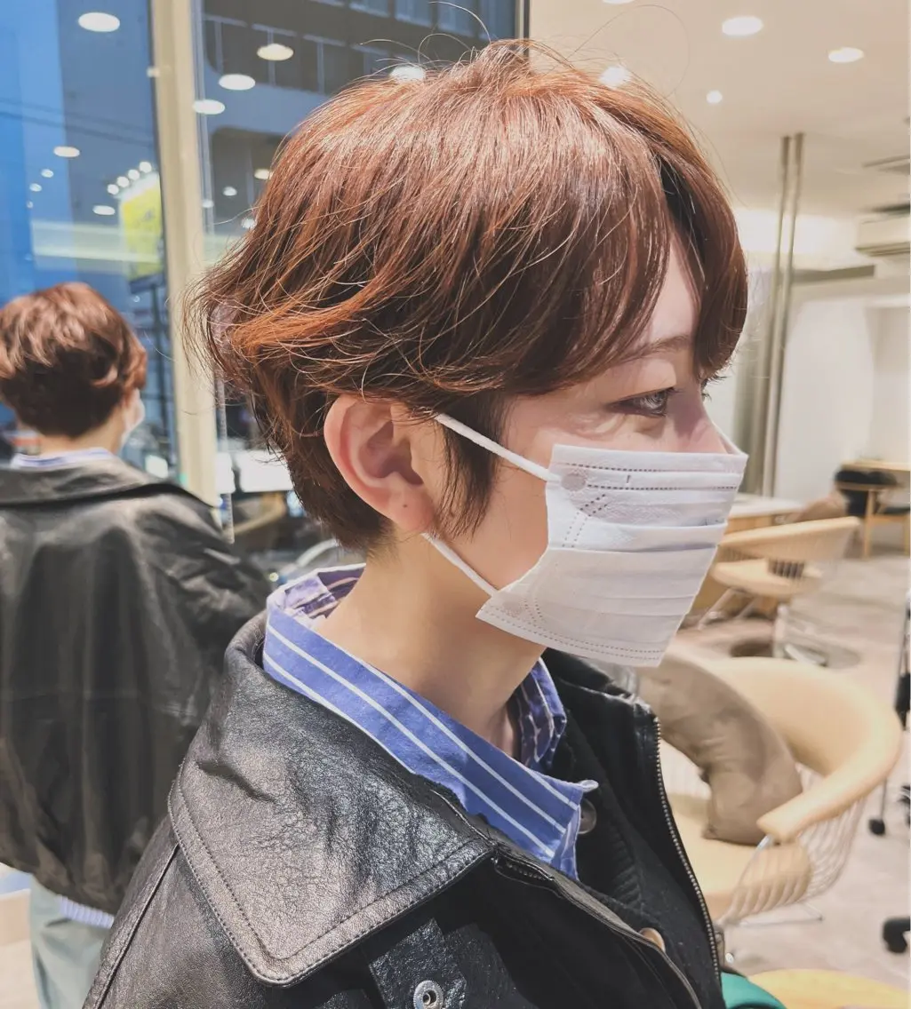 ショート カラー ブリーチ 透明感カラー ダブルカラー ハイトーンカラー cana 札幌レイヤースタイルのヘアスタイル