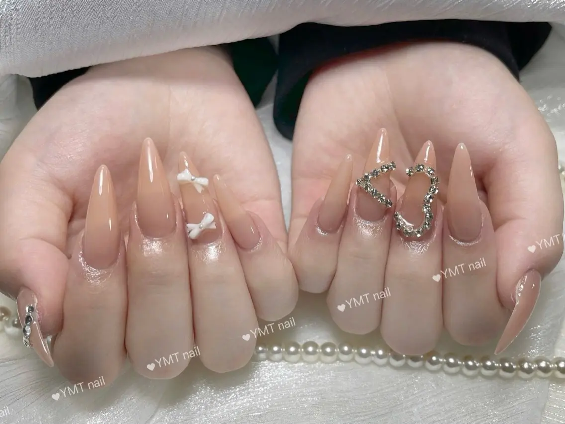 ネイル 長さ出し フットネイル ジェルネイル 韓国ネイル マグネットネイル ハンドネイル YMT NailStudioのネイルデザイン