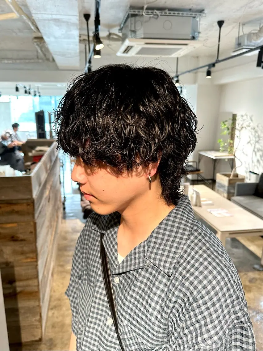 パーマ メンズ メンズパーマ 波巻きパーマ メンズウルフカット ウルフカット カット パーマ トリートメント 骨格補正施術/メンズ 専門美容師/YUYAのヘアスタイル