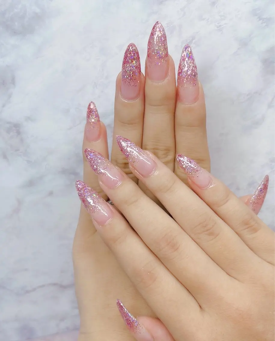 ネイル 長さ出し グラデーション ラメ(グリッター) ラメグラデーション MYu Beauty Salon YURIのネイルデザイン