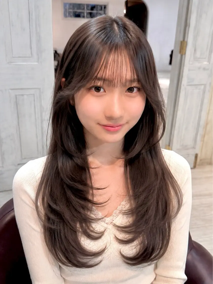 セミロング カット 大人可愛い韓国 レイヤー大田のヘアスタイル